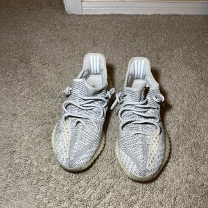 Yeezy (static non reflective) size 7.5 (M)
